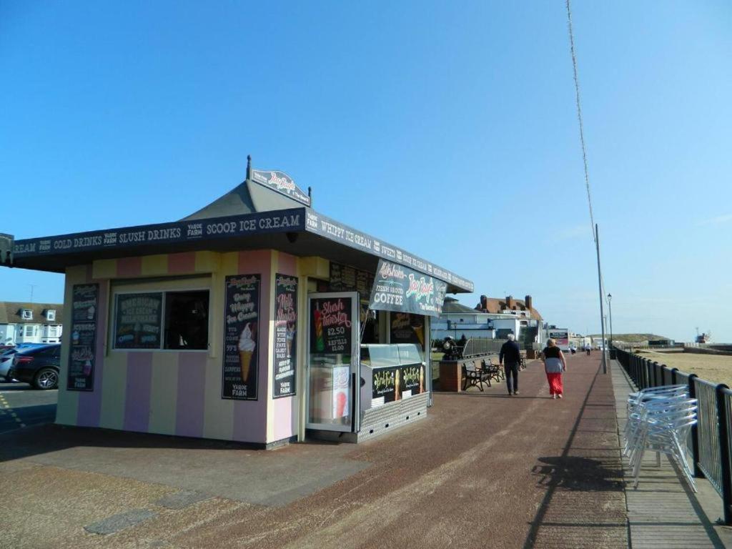 'Harbour View' On The River By Gorleston'S Award Winning Beach - Pet Free! Esterno foto